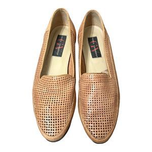 Gloria Vanderbilt Perforated Tan Loafers Size 7.5